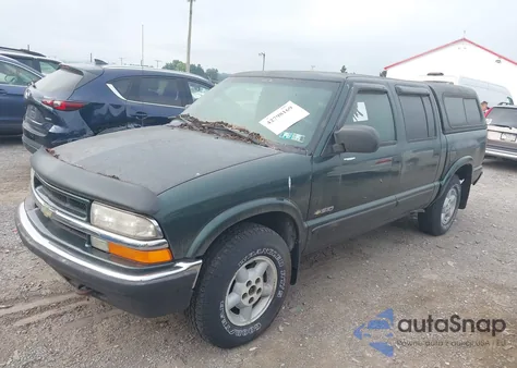 2002 Chevrolet S Truck S10 из США, поврежденный, VIN 1GCDT13W82K146488